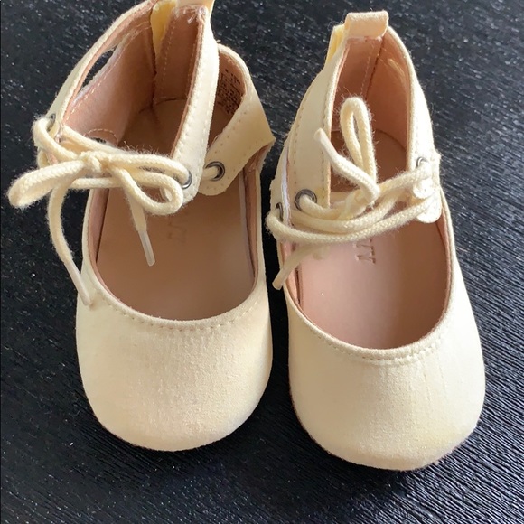 Baby shoe bundle - Picture 7 of 8